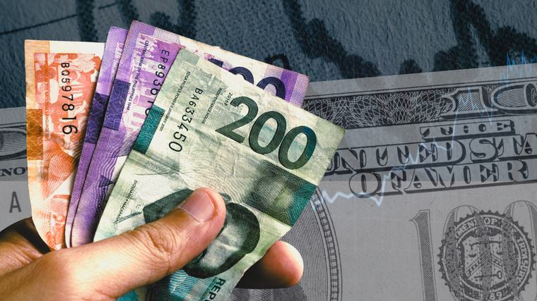 Peso breaches 62.7 per dollar as Fed hike bets lift greenback