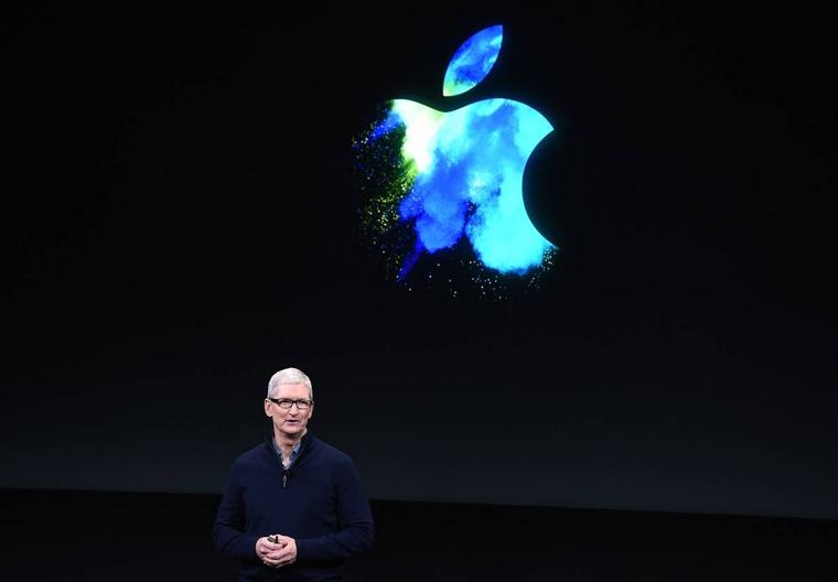 Apple changes Lake Ontario name to 'Lake America' for US users of its Maps, following Trump's order